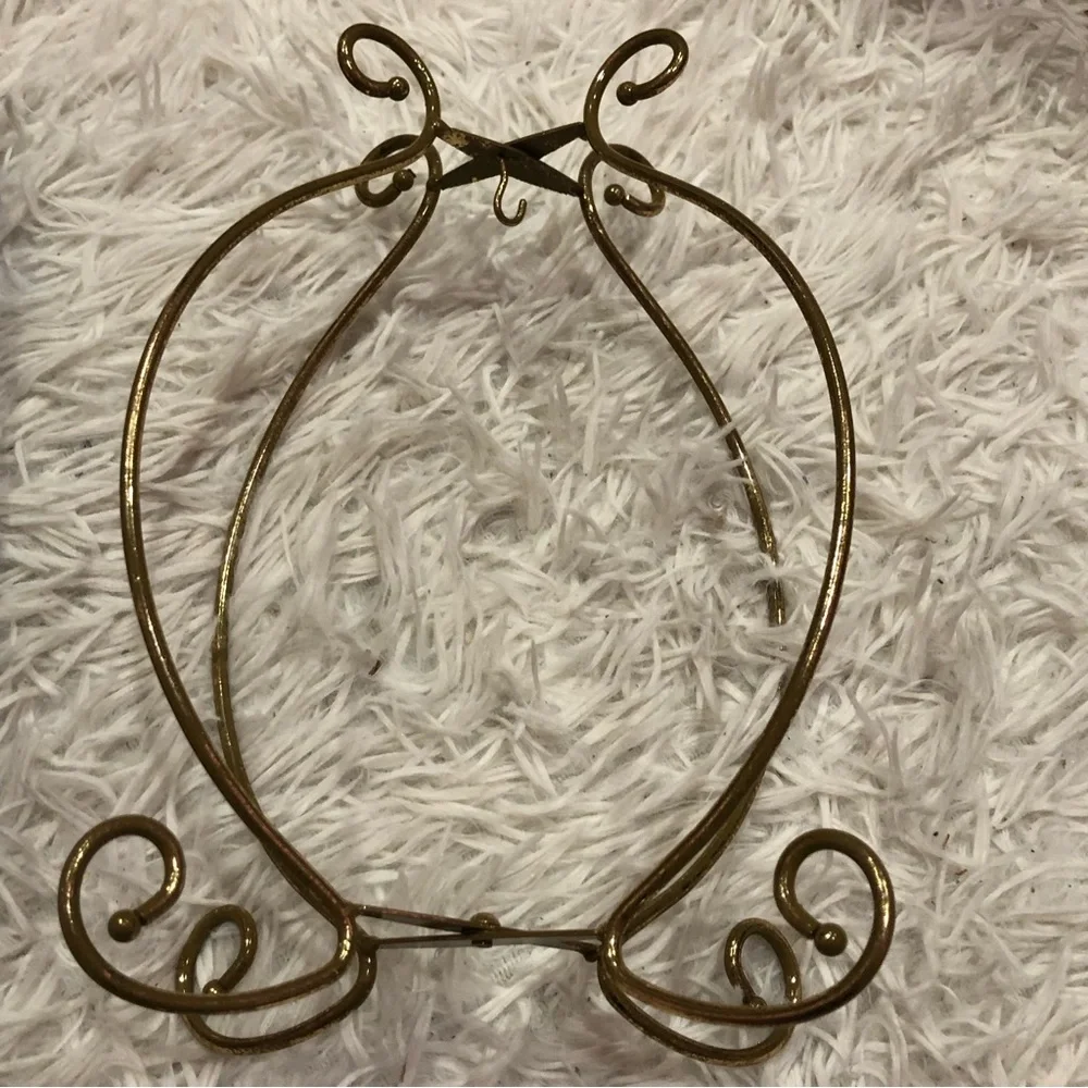 Pier 1 Single Gold Ornament Stand Holder